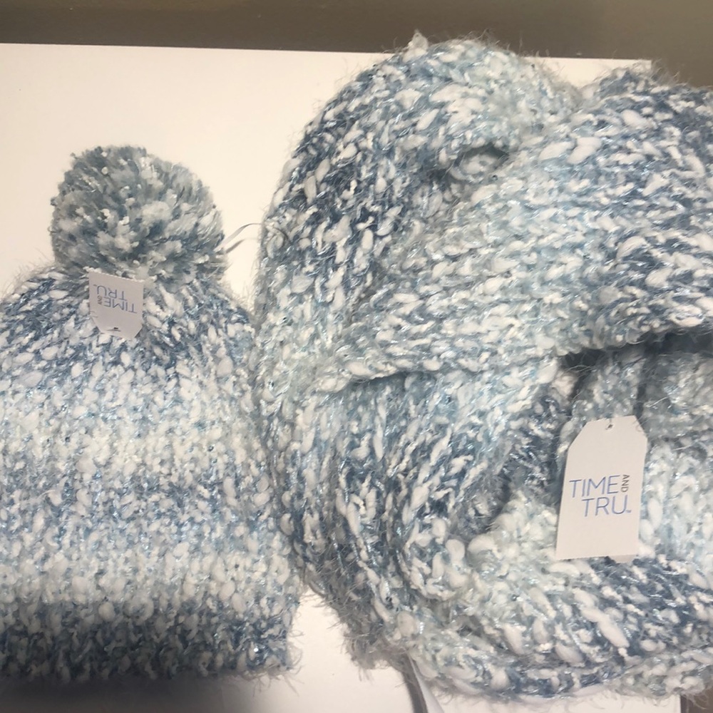 hat and infinity scarf set